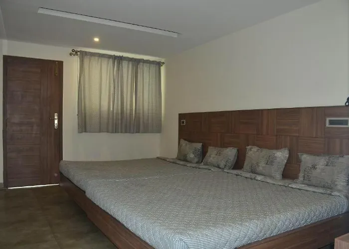 Oyo 4943 Sandanams Villa Kodaikanal